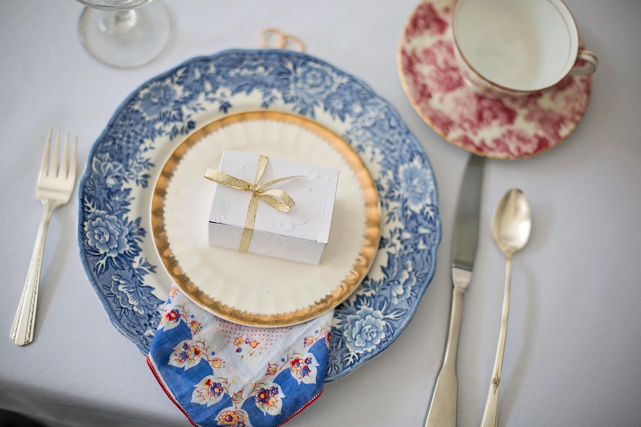 Bridal shower tableware